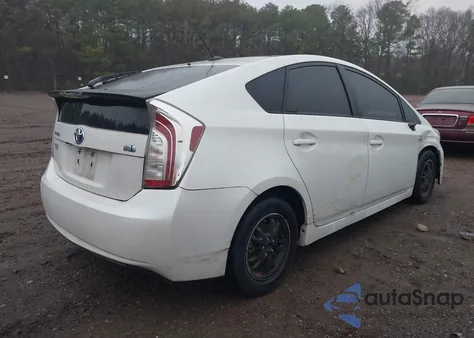 2014 Toyota Prius Three из США, поврежденный, VIN JTDKN3DU3E1822088